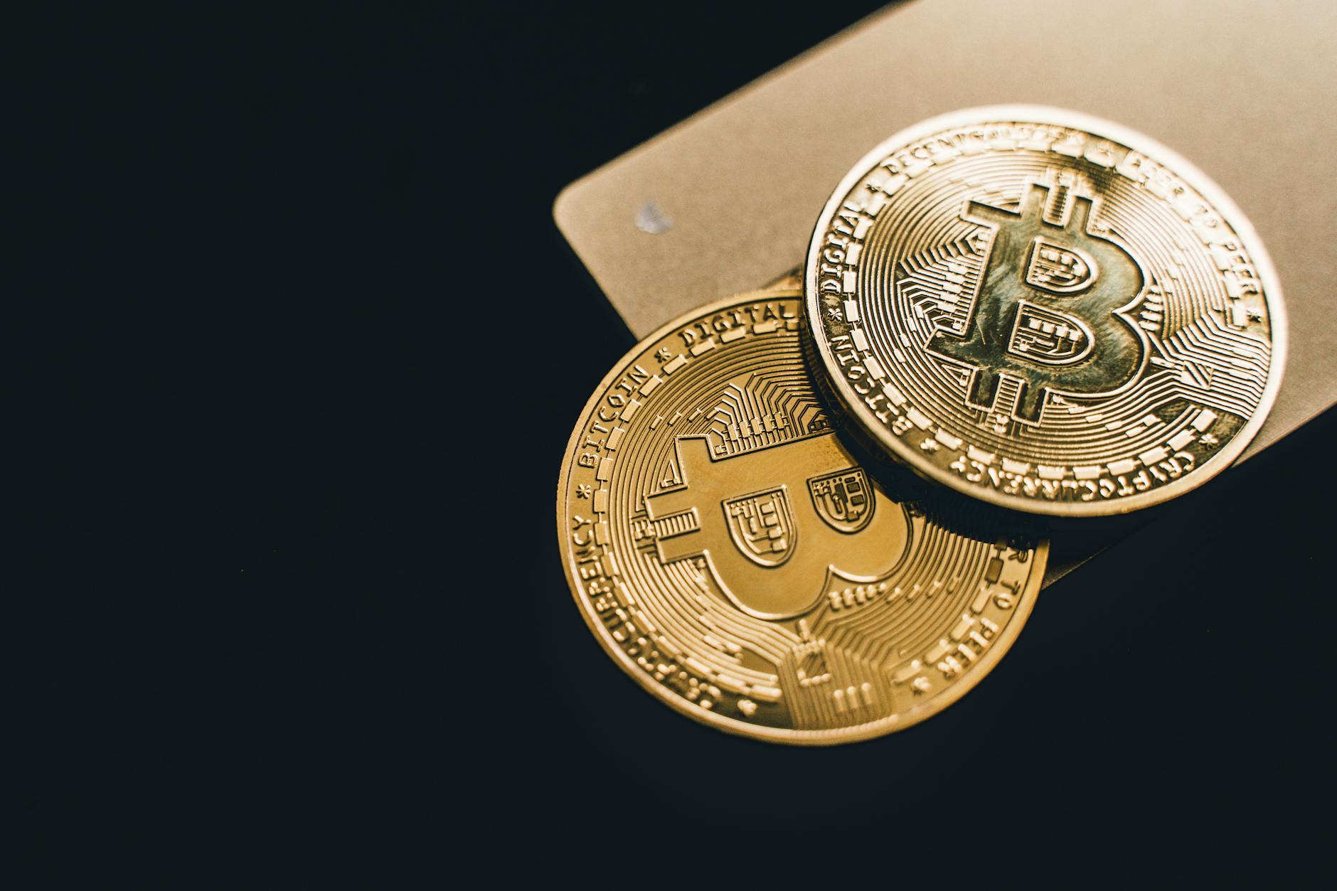 How Smart Contracts Are Revolutionizing Business Transactions